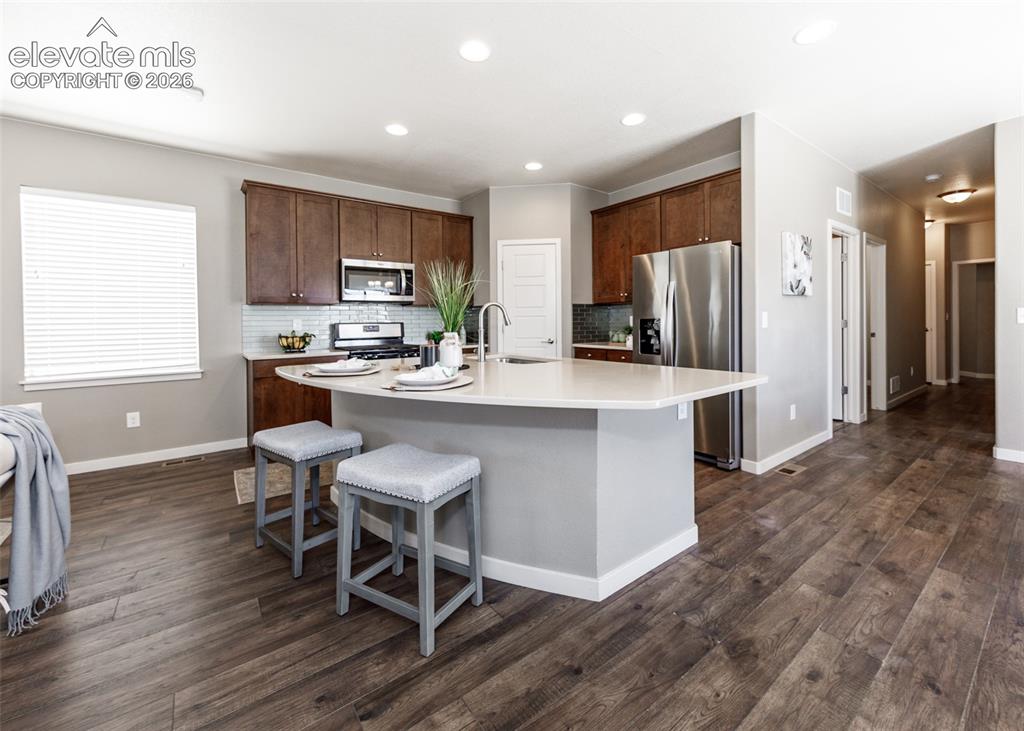 Image 12 of 49: Kitchen