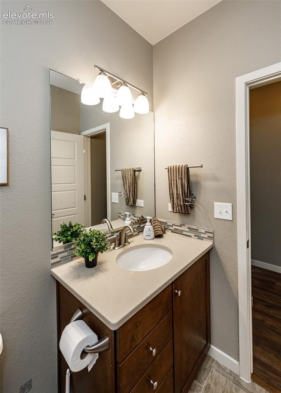 Image 40 of 49: Bathroom