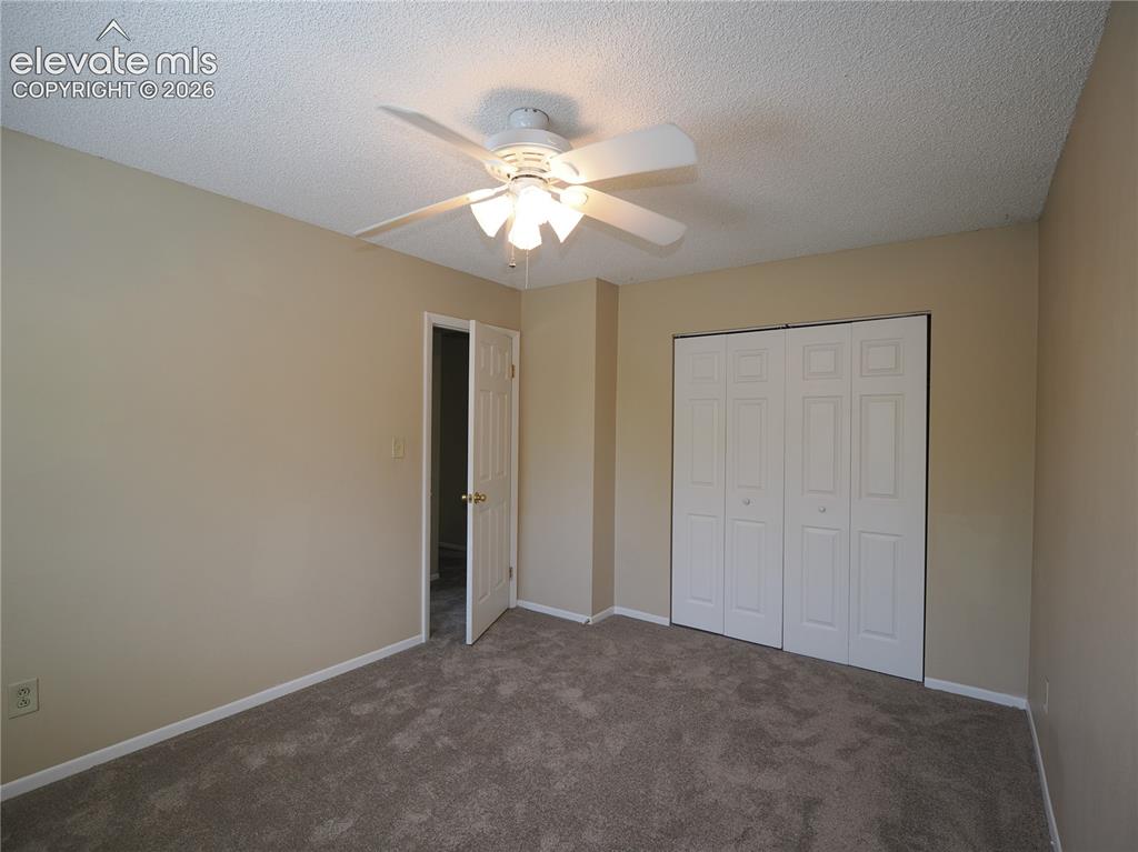 Image 14 of 30: Bedroom