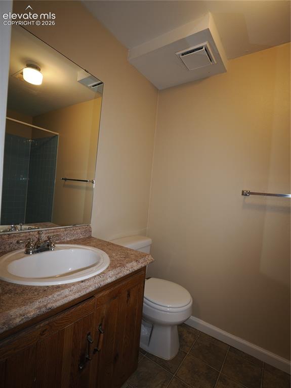 Image 23 of 30: Bathroom