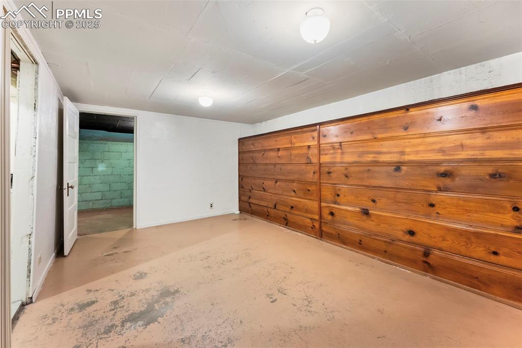 Image 21 of 48: Basement