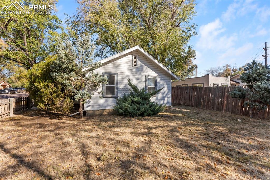 Image 32 of 48: Side of Structure