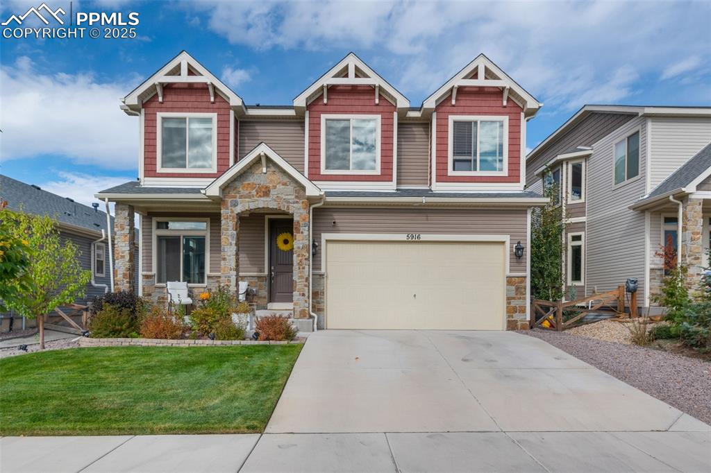 Image 10 of 48: Front of Structure