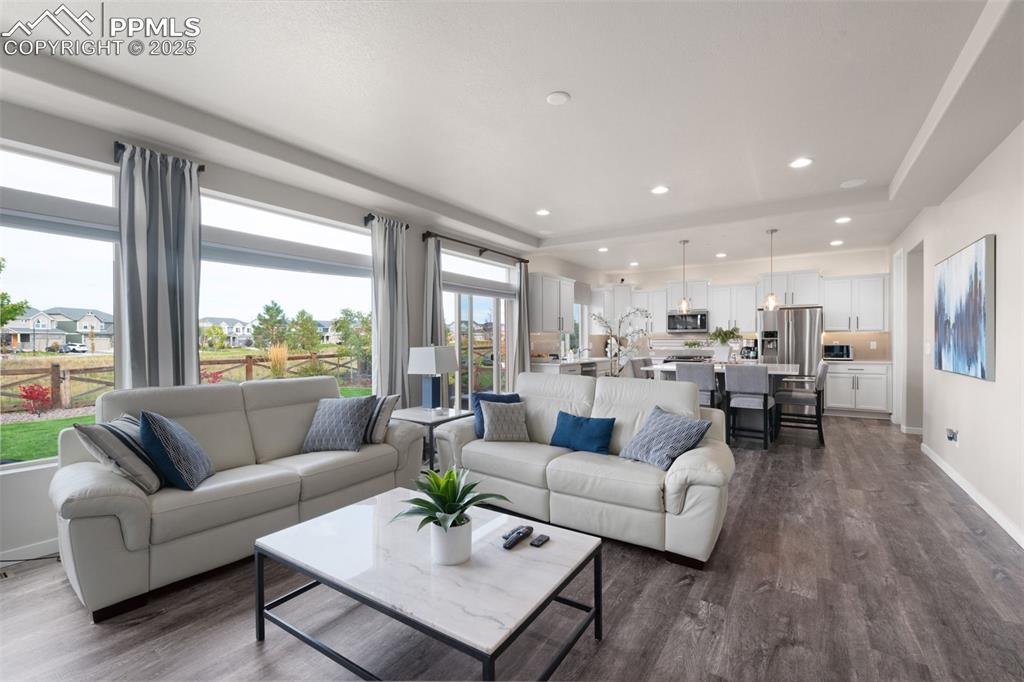 Image 18 of 48: Living Room