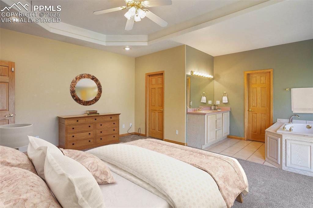 Image 21 of 50: Virtually Staged