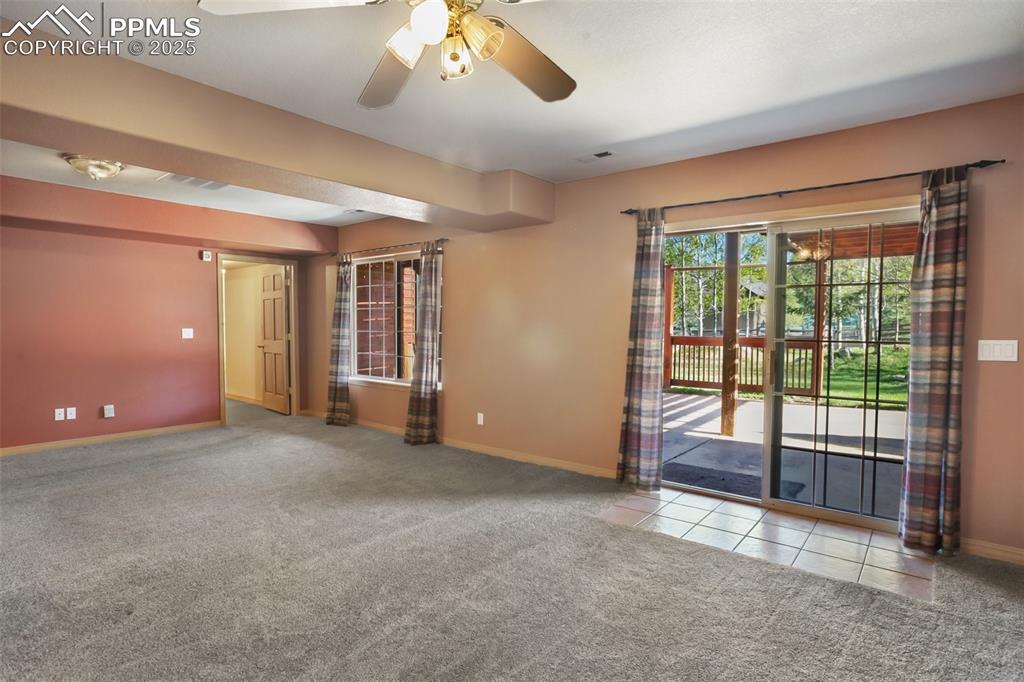 Image 28 of 50: Family Room