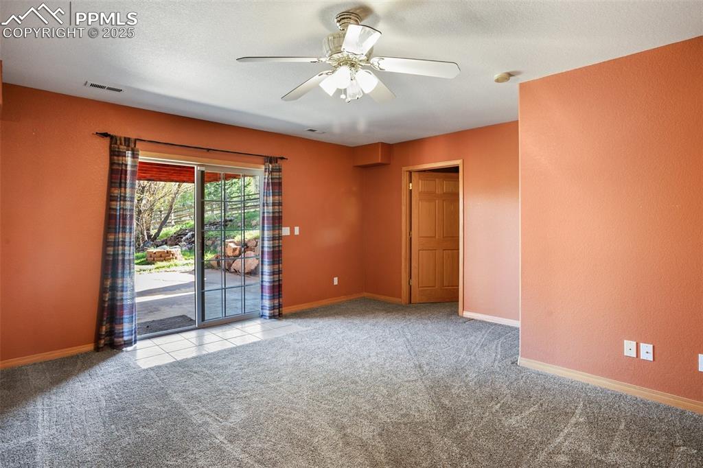 Image 30 of 50: Family Room