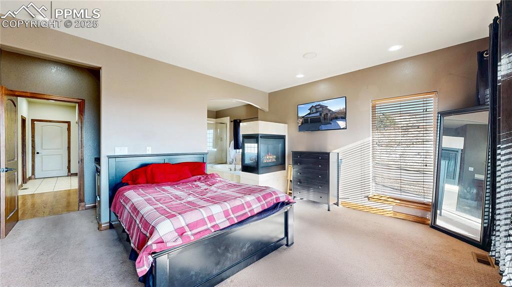 Image 15 of 39: Bedroom