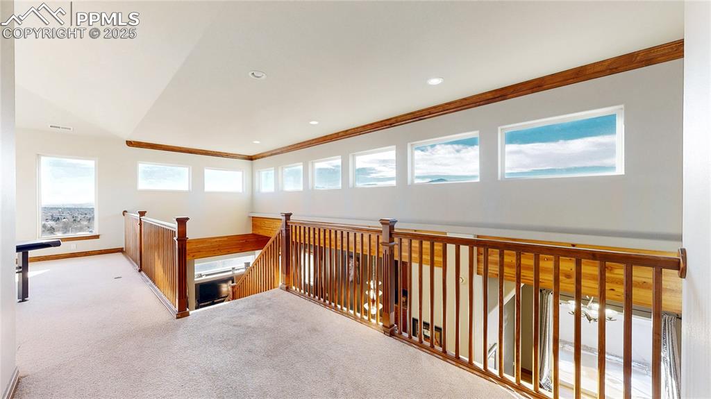 Image 22 of 39: Loft