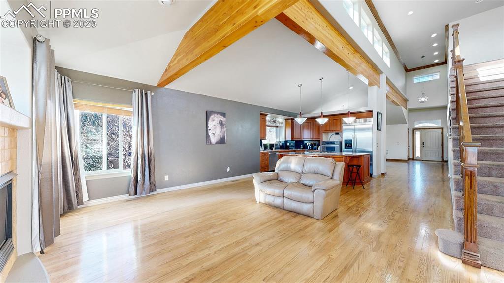 Image 5 of 39: Living Room