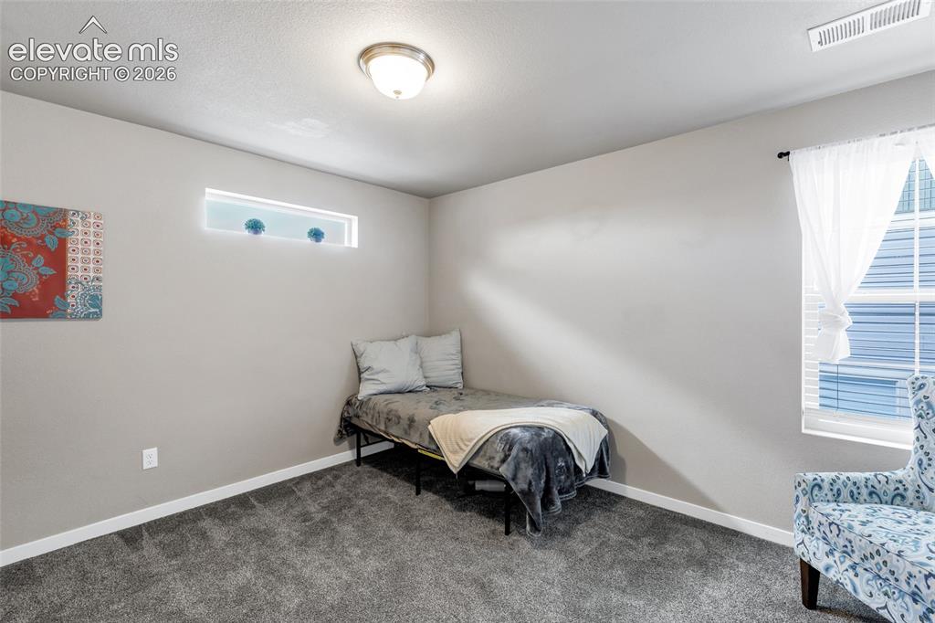 Image 18 of 37: Bedroom
