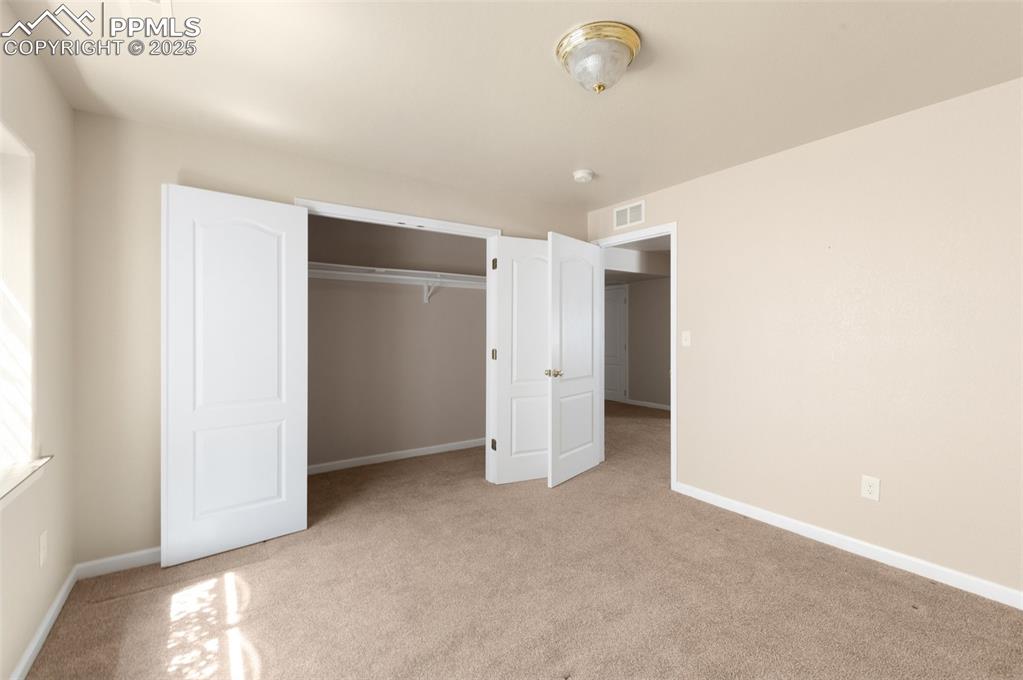 Image 36 of 43: Bedroom