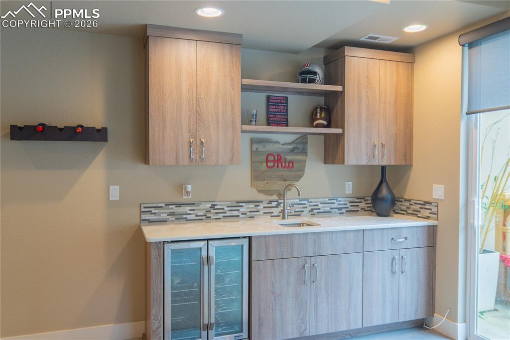 Image 31 of 50: Kitchen