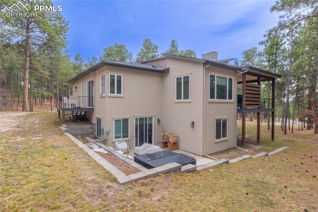 Image 45 of 50: Back of Structure