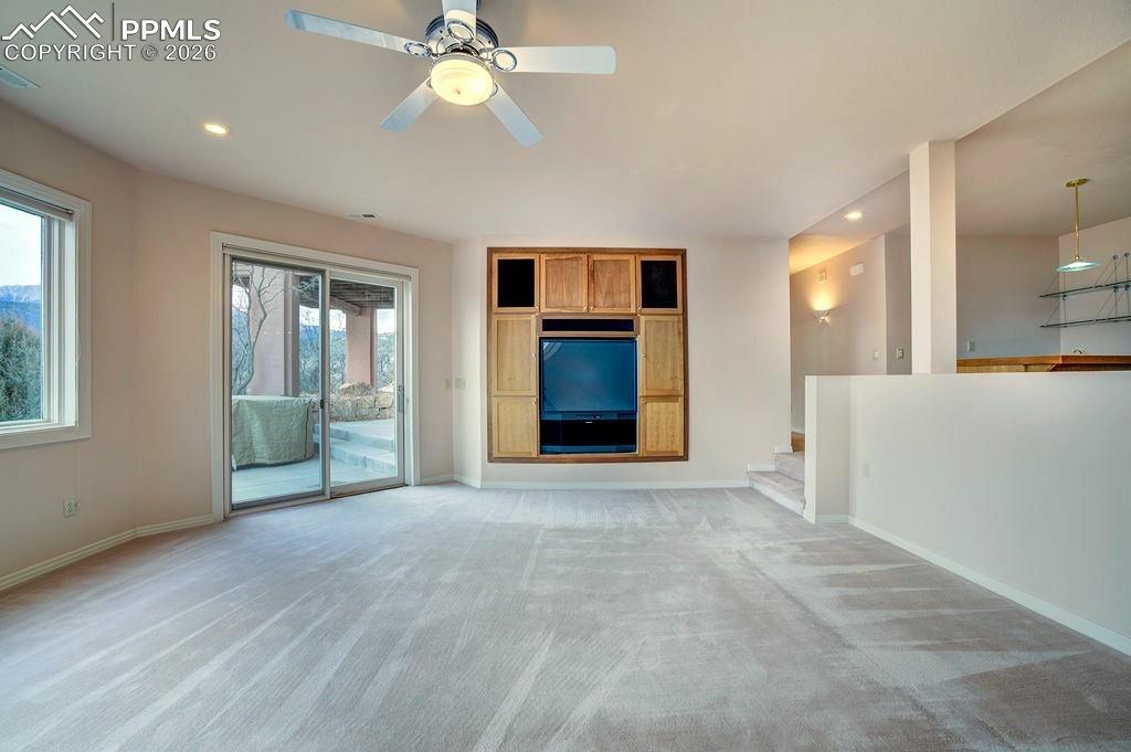 Image 19 of 30: Family Room