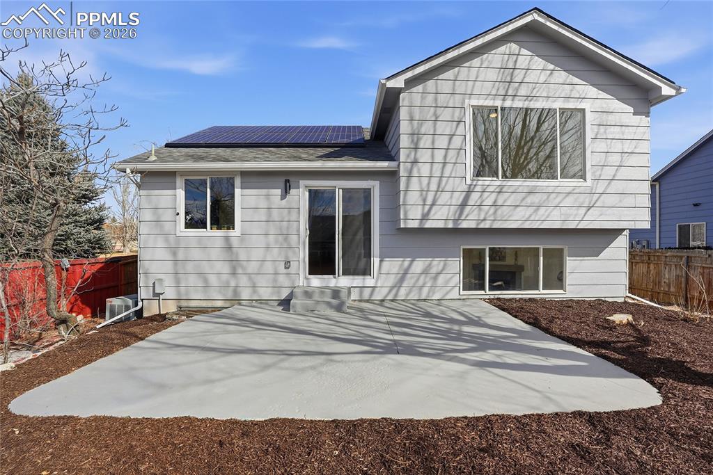 Image 30 of 31: Back of Structure