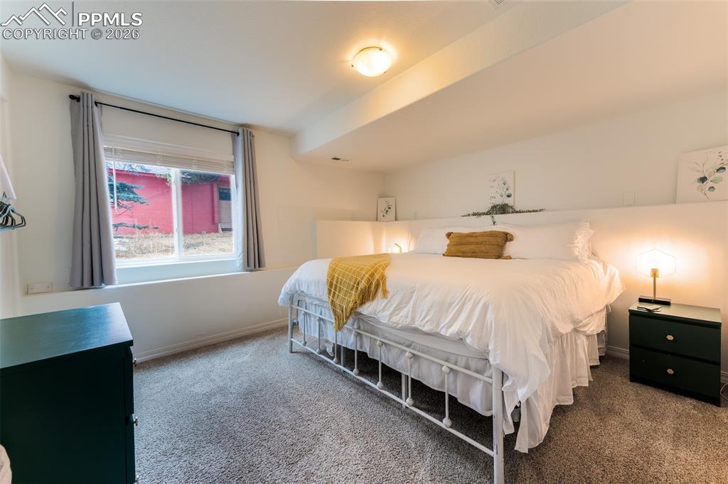 Image 37 of 42: No Description Available