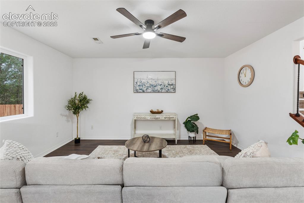 Image 14 of 49: Living Room