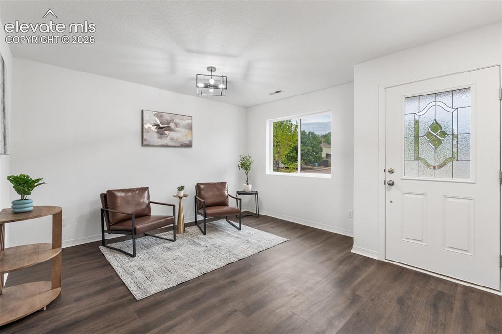 Image 8 of 49: Office
