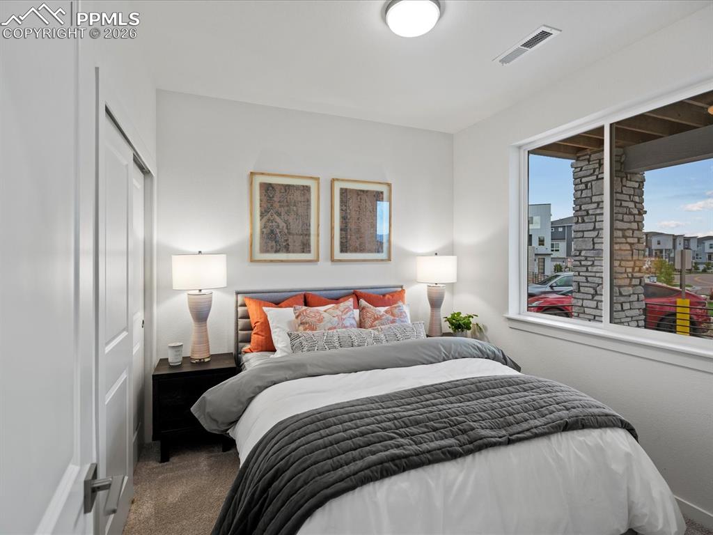 Image 12 of 30: Bedroom