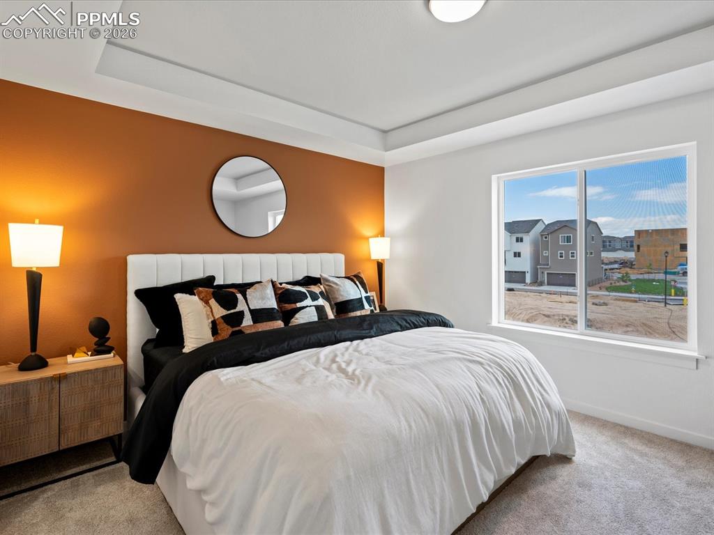 Image 17 of 30: Bedroom