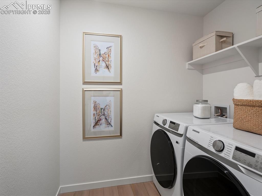 Image 27 of 30: Laundry