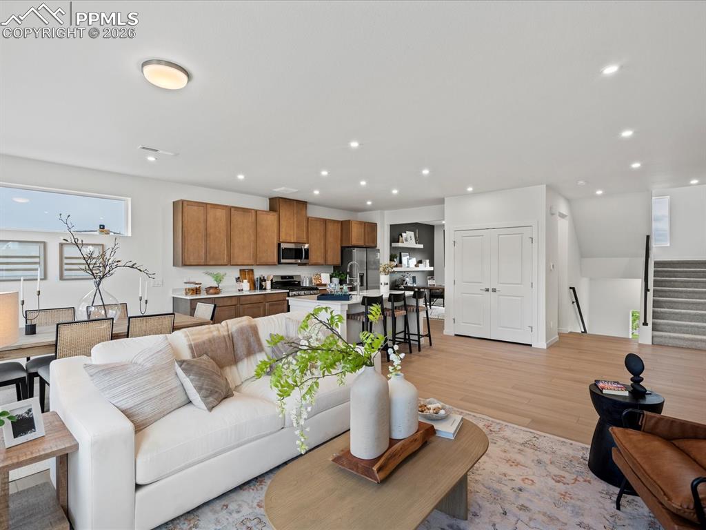 Image 6 of 30: Living Room