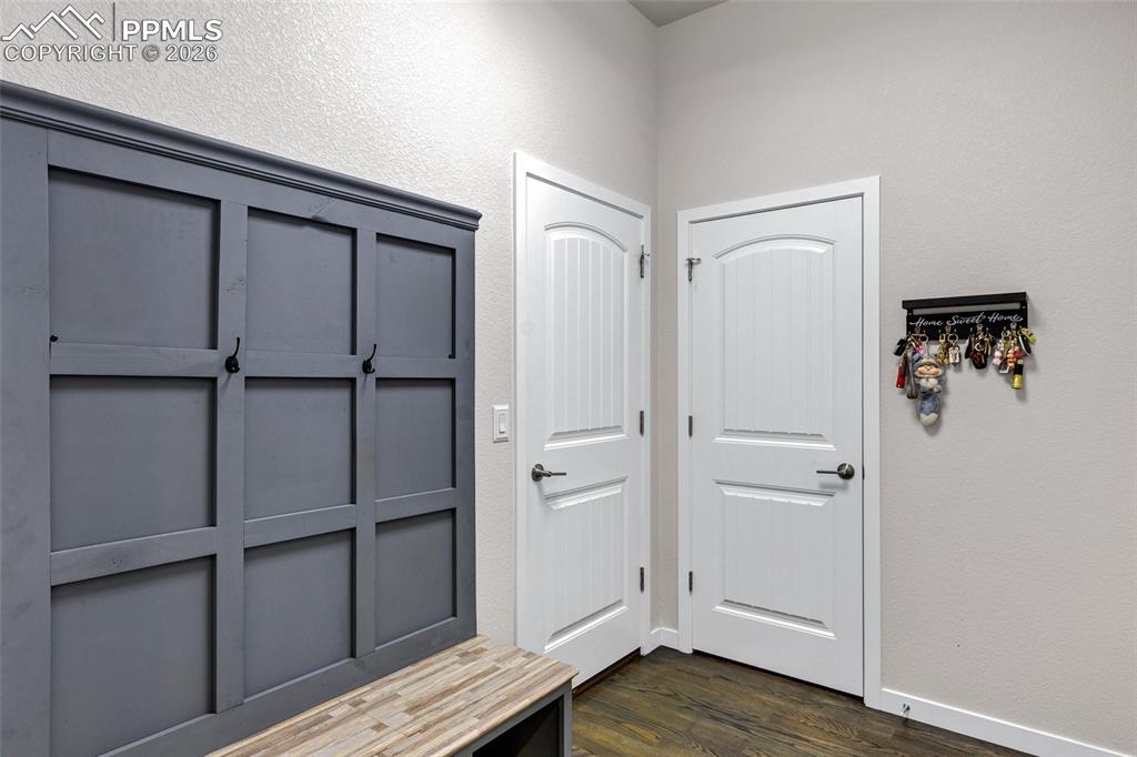 Image 11 of 50: Mud Room