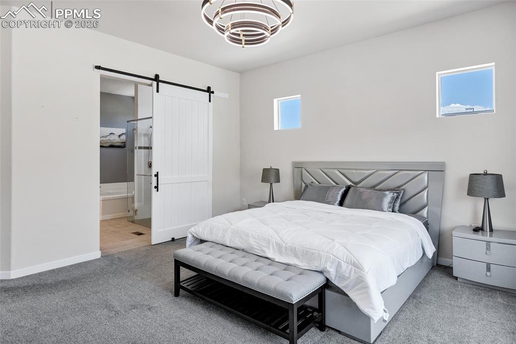 Image 24 of 50: Bedroom