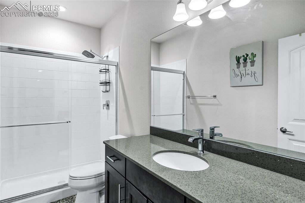 Image 39 of 50: Bathroom