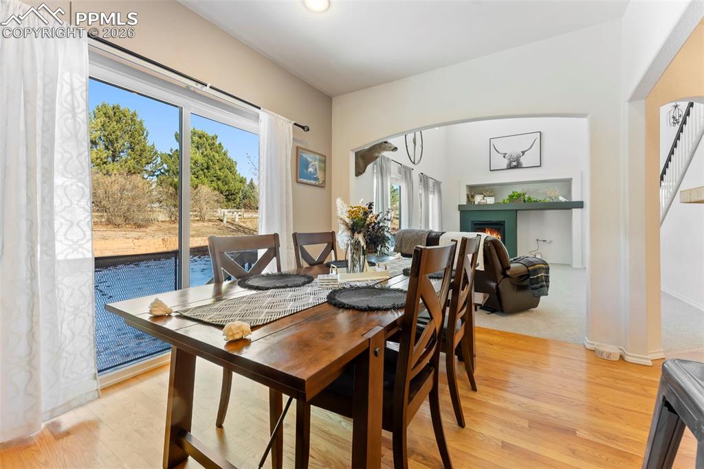 Image 18 of 50: Dining Area