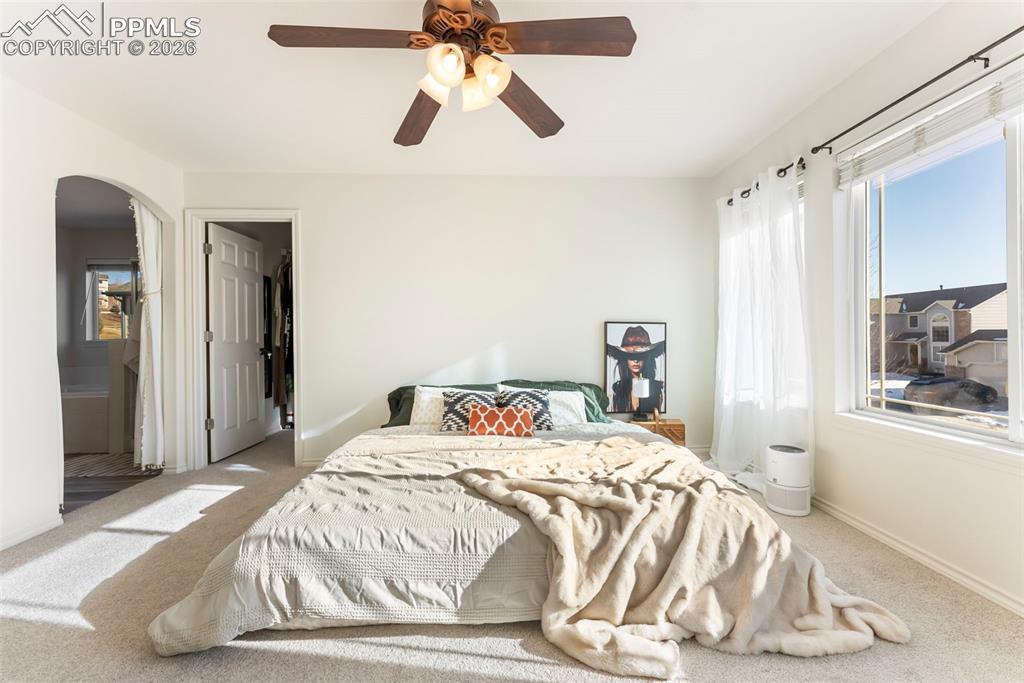 Image 24 of 50: Bedroom