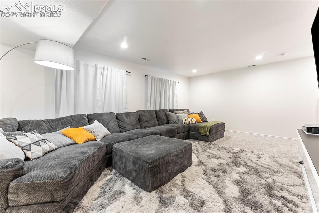 Image 37 of 50: Living Room