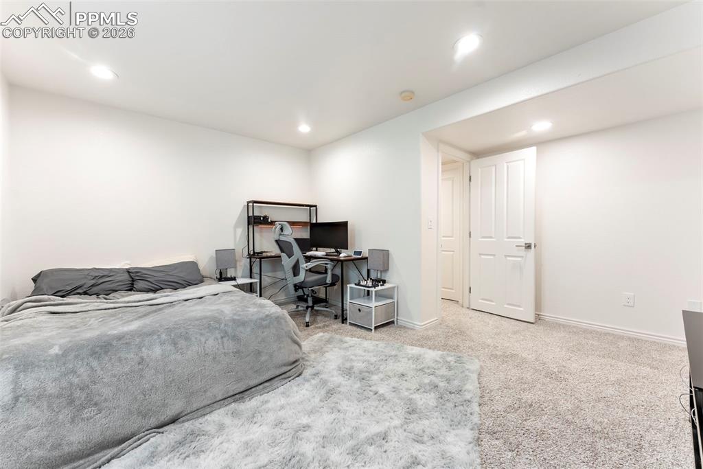 Image 43 of 50: Bedroom