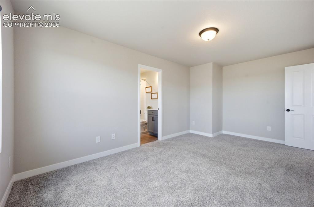 Image 47 of 50: Junior Suite - upper (cont)