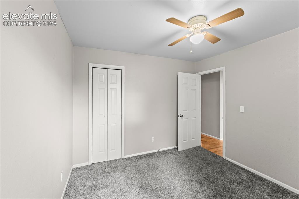 Image 17 of 22: Bedroom