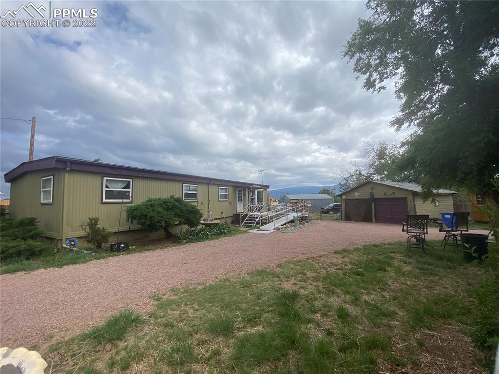 Listing 1905584, Image 1 of 35