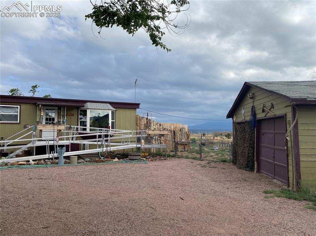 Listing 1905584, Image 3 of 35