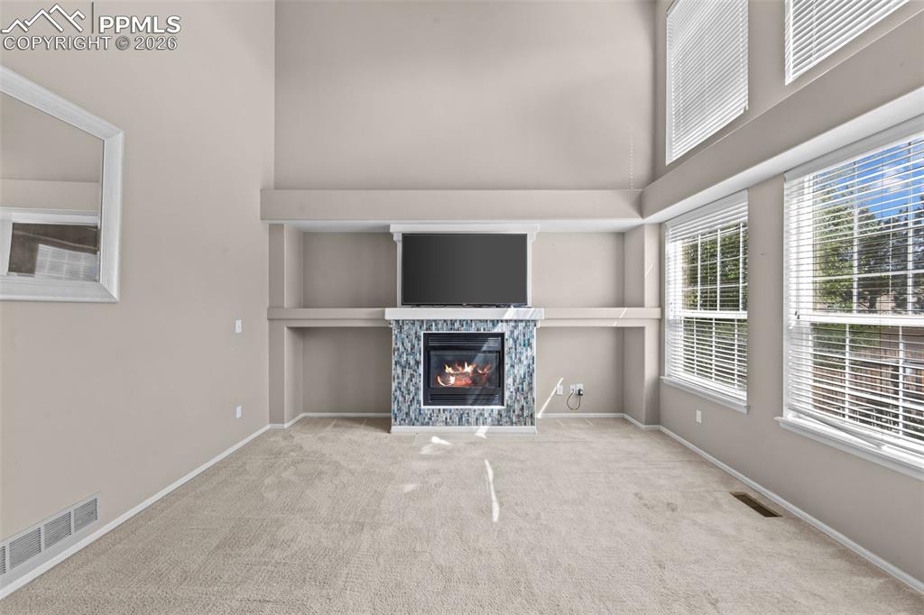 Image 12 of 40: Living Room