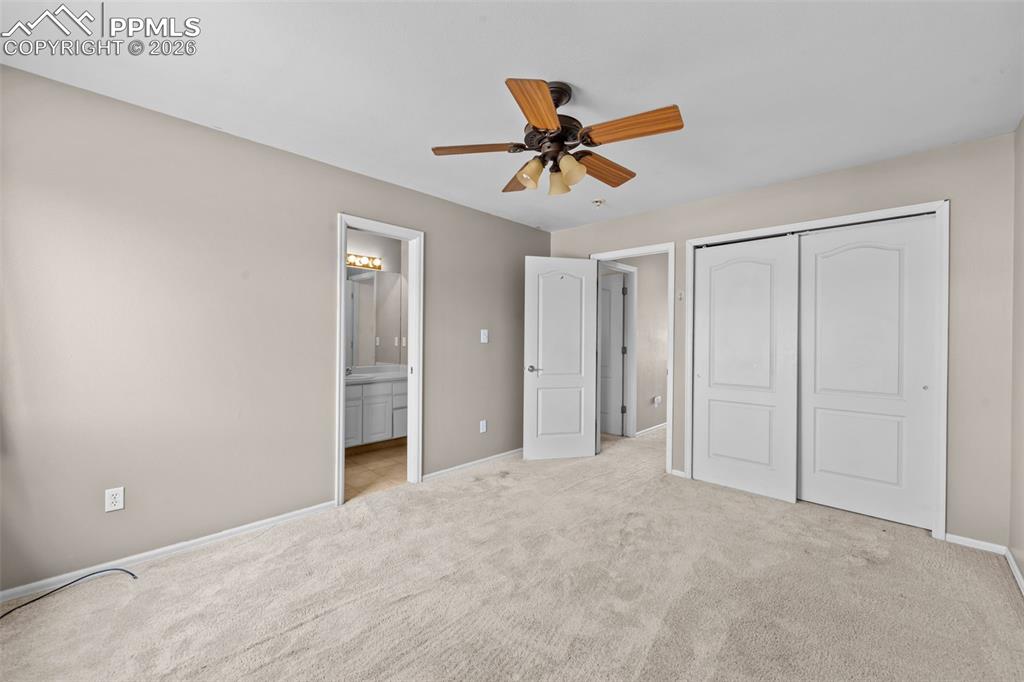Image 16 of 40: Bedroom