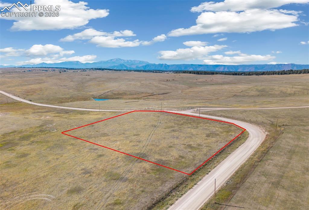 Image 11 of 14: Property Lines are Approximate and not a survey