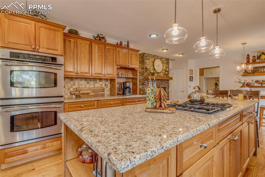 Image 17 of 50: Large kitchen with double ovens