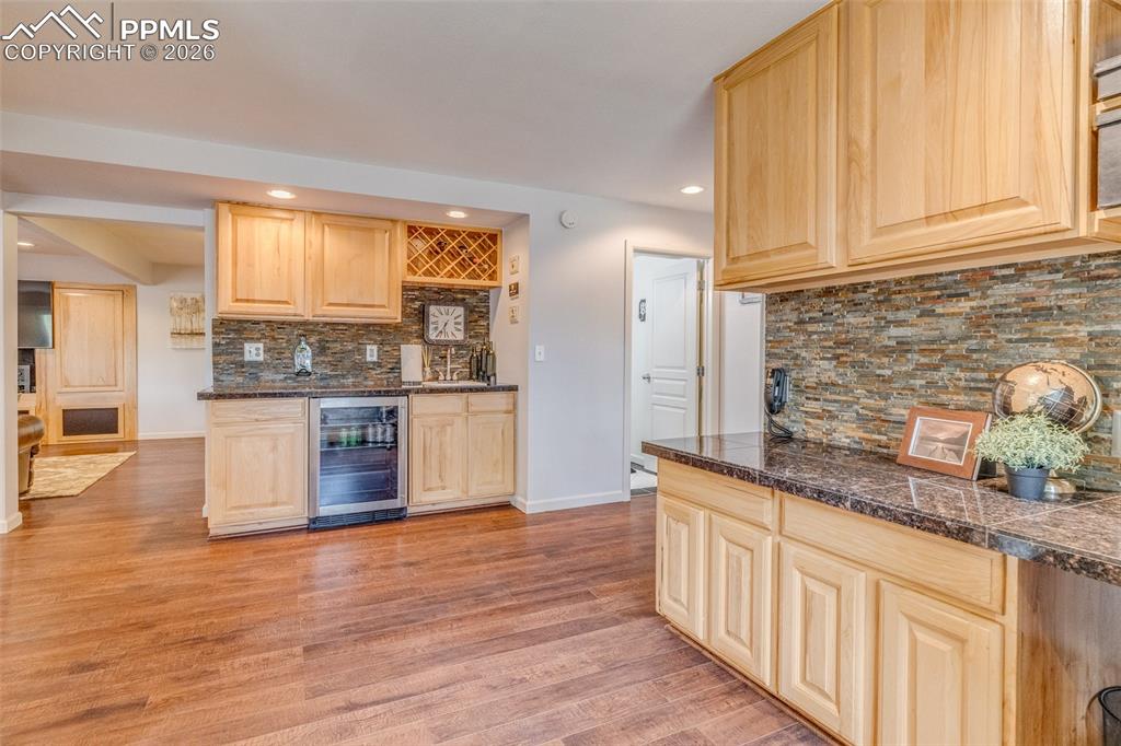 Image 36 of 50: Kitchen