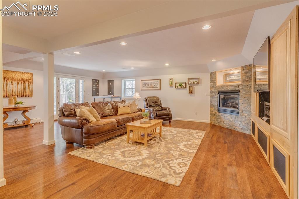 Image 37 of 50: Recreation Room