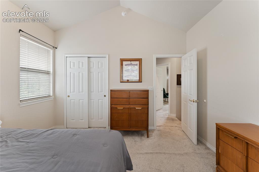 Image 32 of 48: Bedroom