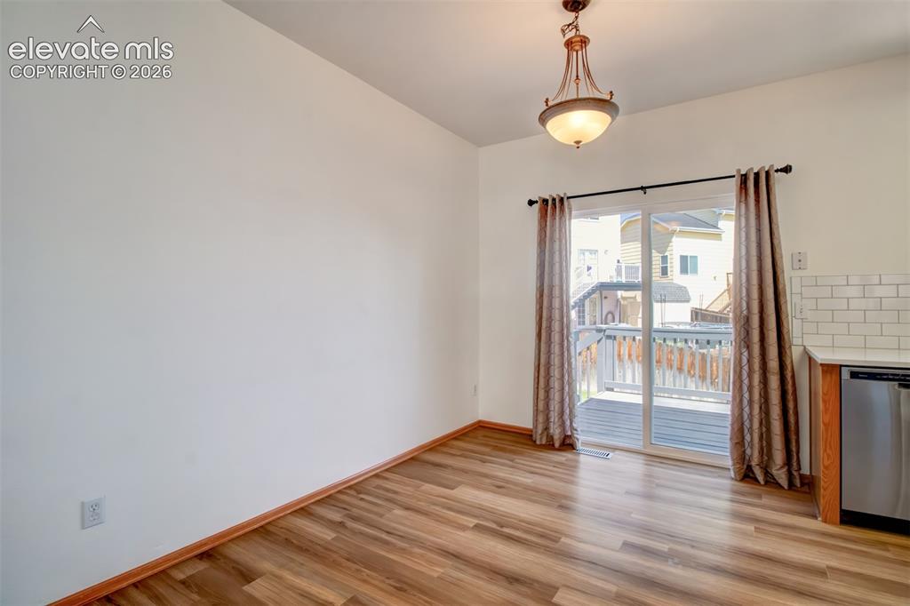 Image 10 of 37: Dining Area