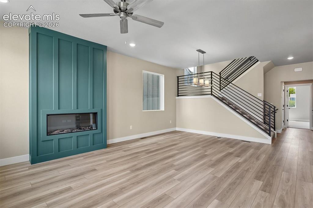 Image 7 of 26: Living Room