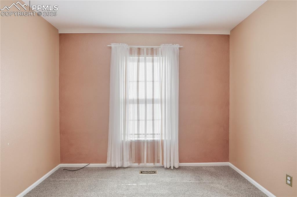 Image 13 of 39: Bedroom