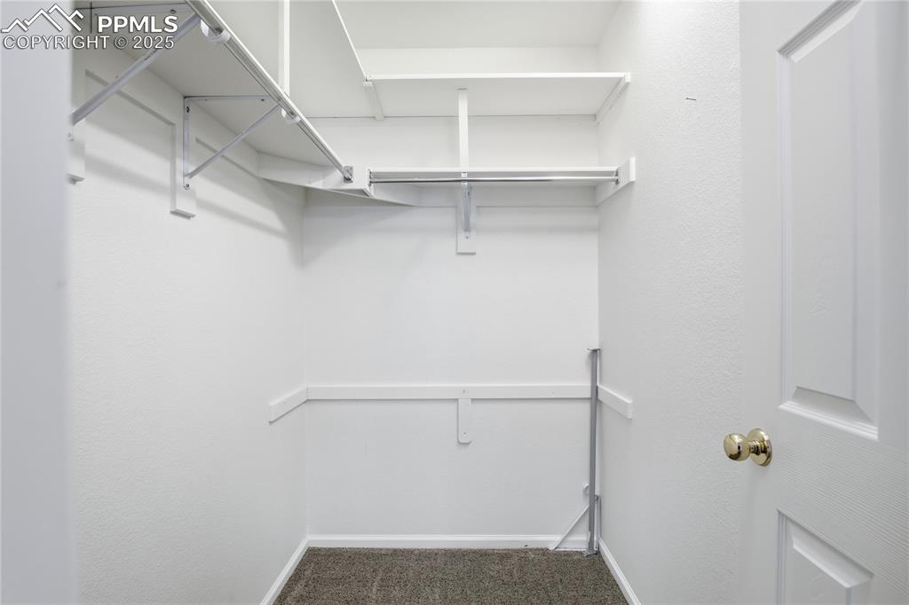 Image 23 of 39: Closet