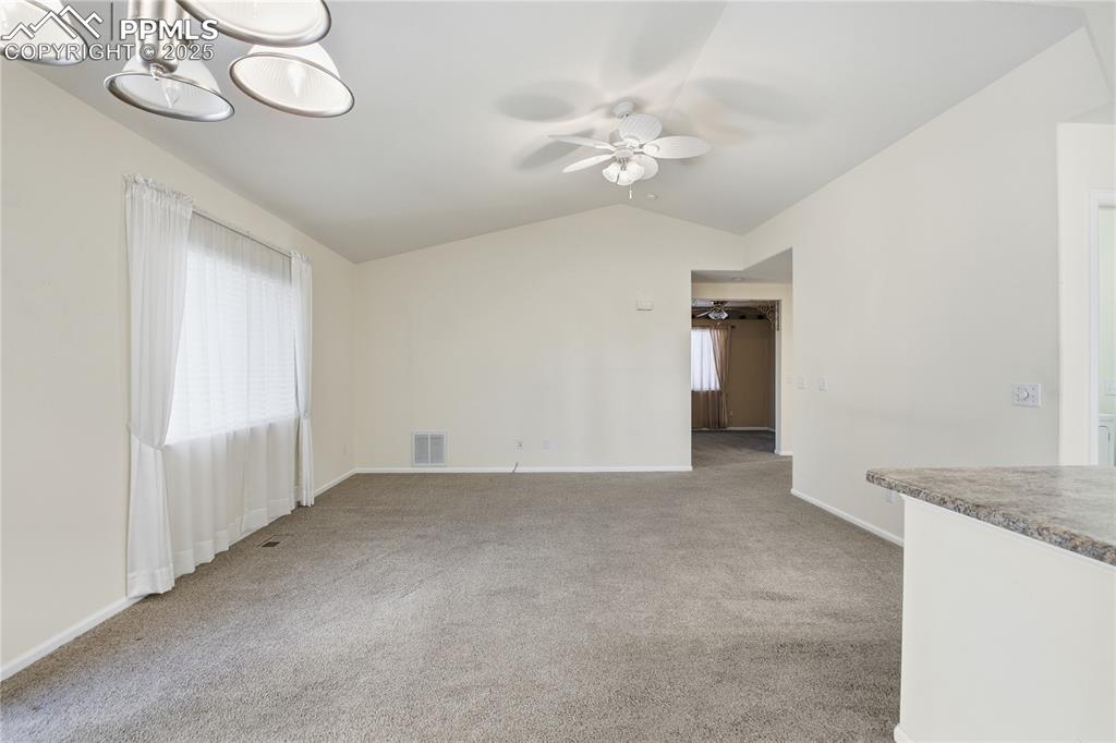 Image 28 of 39: Great Room